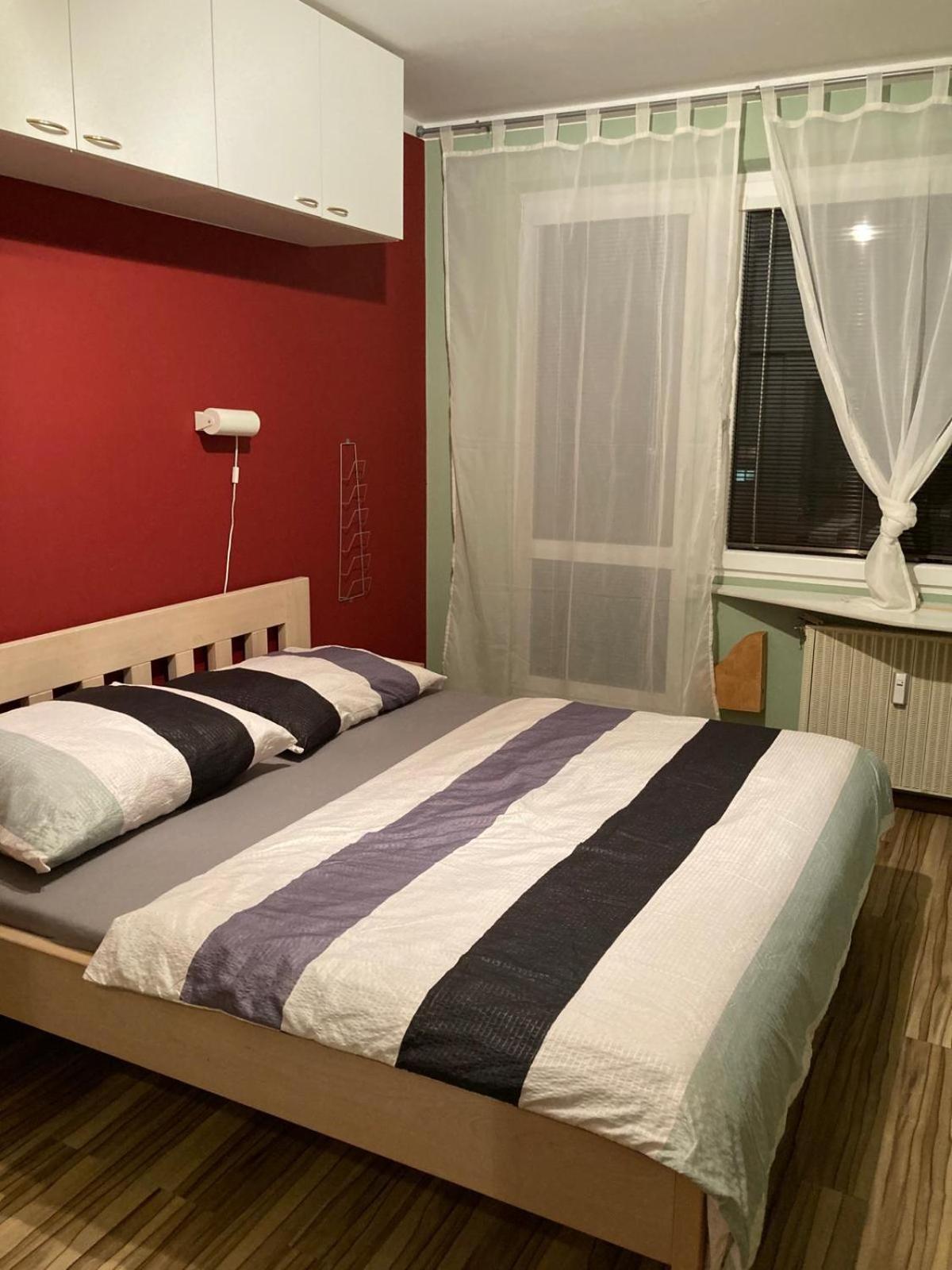 Apartman Hodonin 7 7 7 2 3 4 1 9 4 Esterno foto